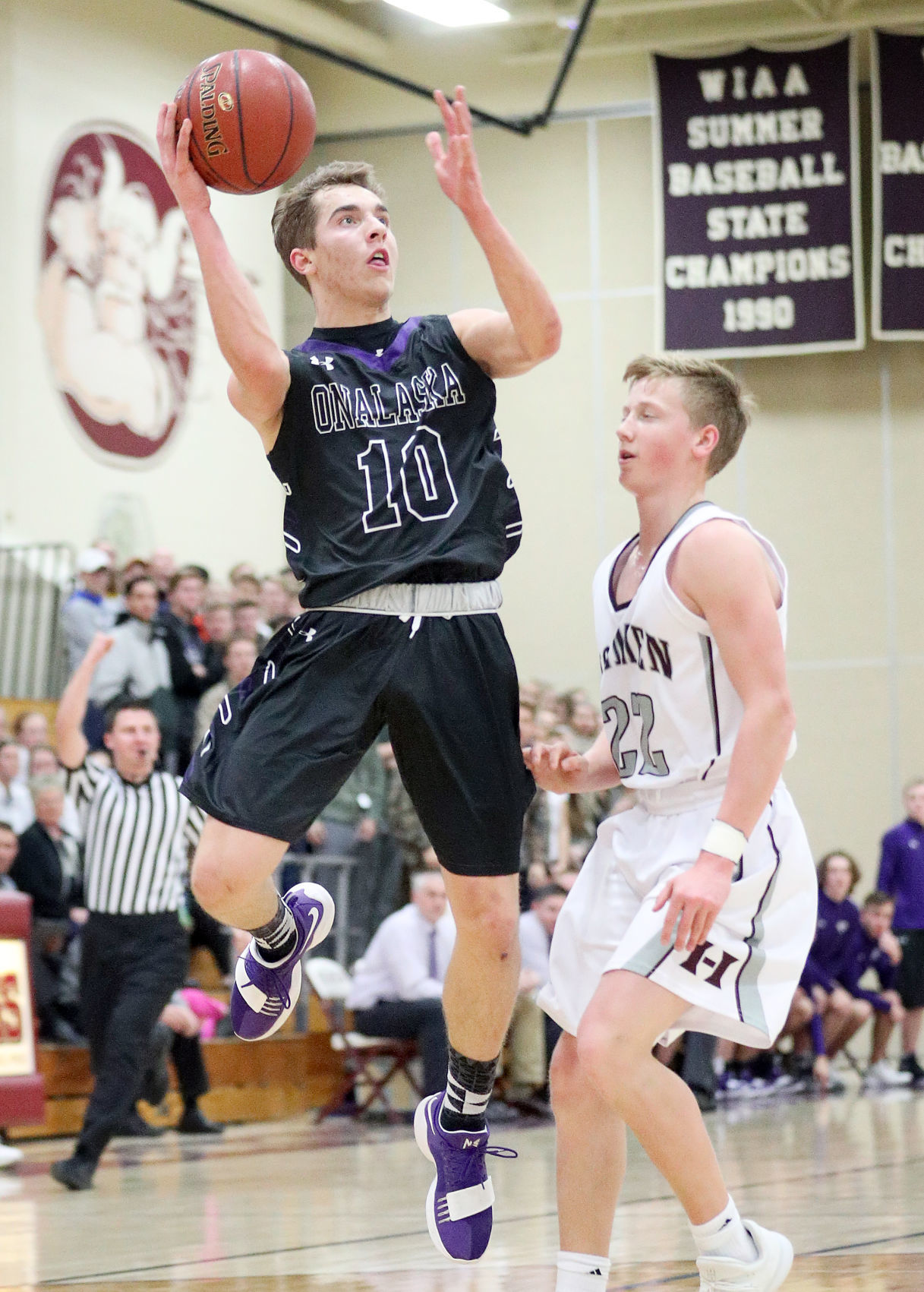Holmen vs. Onalaska Boys Basketball